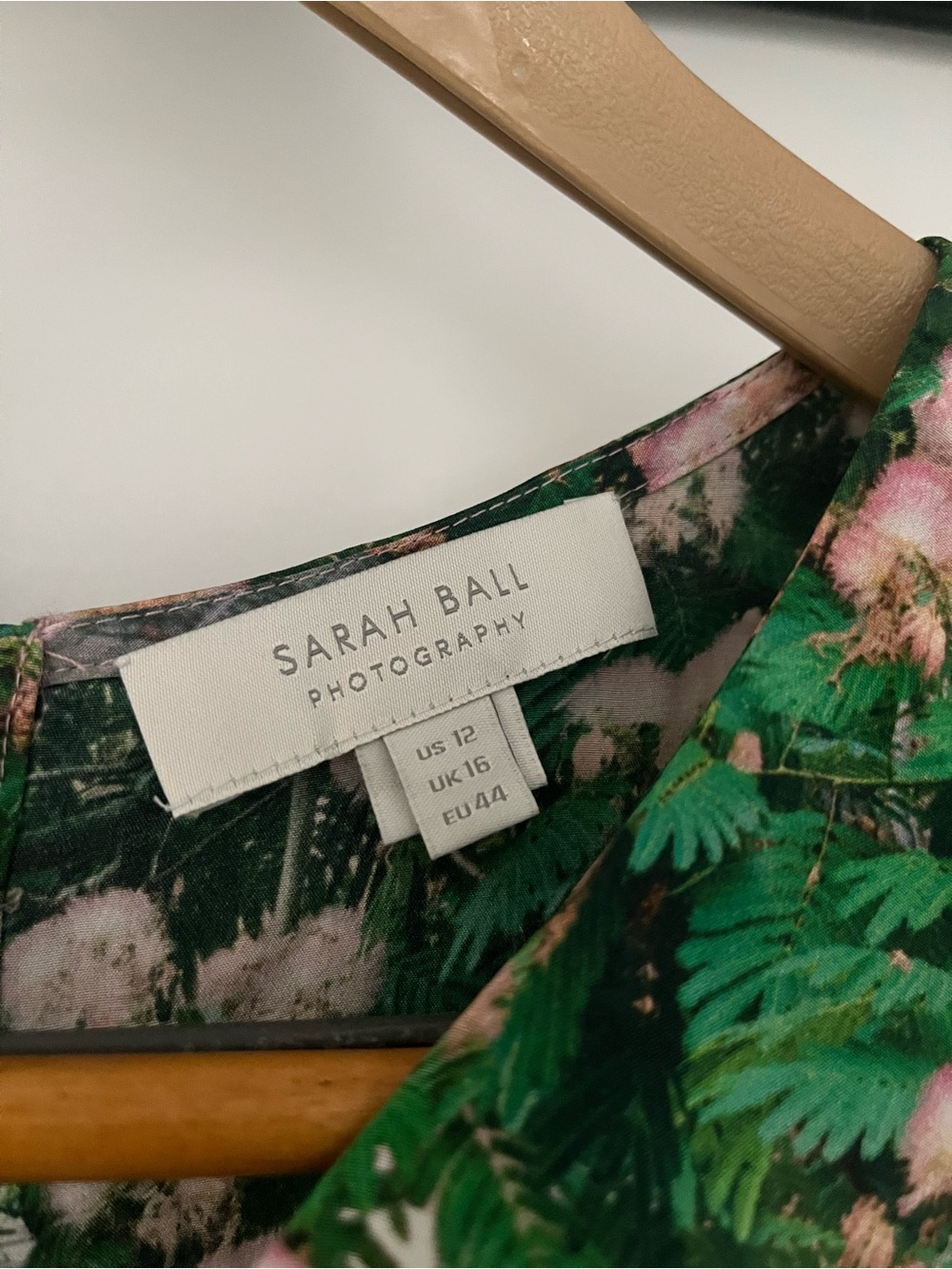 Printed Short-Sleeve Blouse in Pink & Green - Picture 2 of 5